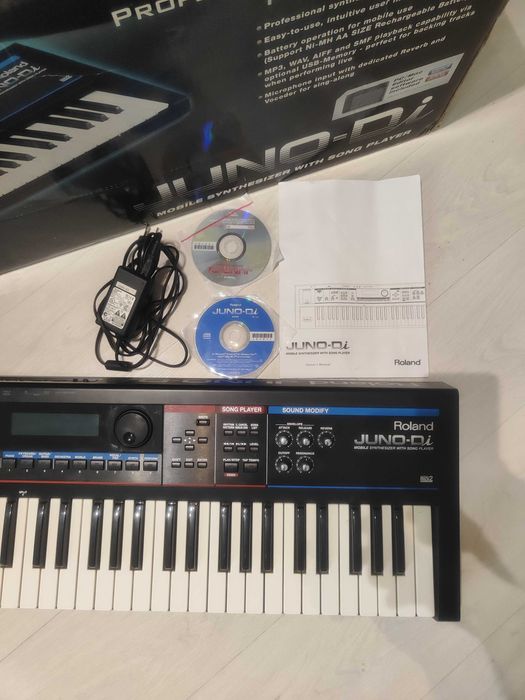 Roland JUNO Di професионален преносим синтезатор 61 клавиша