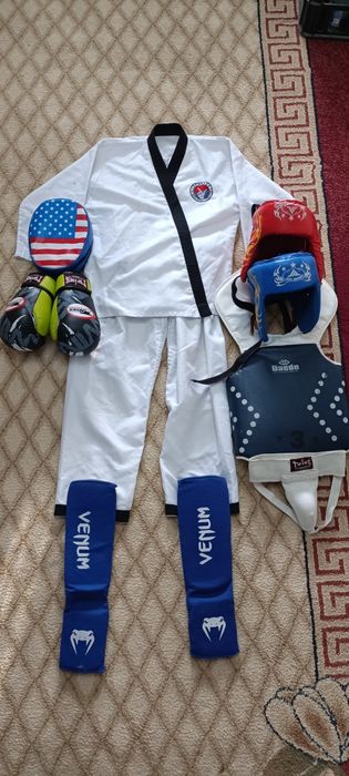 Кимано для Hapkido. Для 12 летнего мальчика.