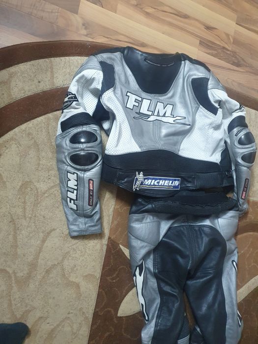 Costum motocicleta marimea 52