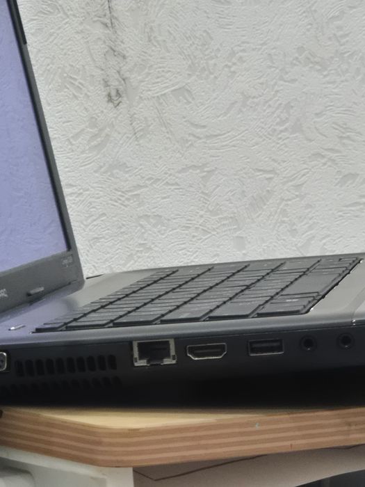Ноутбук HP Compaq CQ58