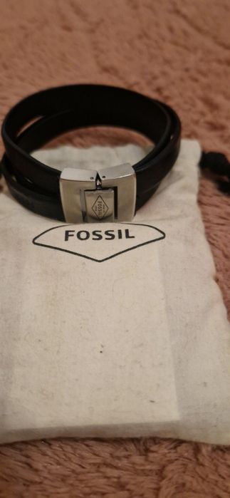 Vand 2 bratari originale de la Fossil