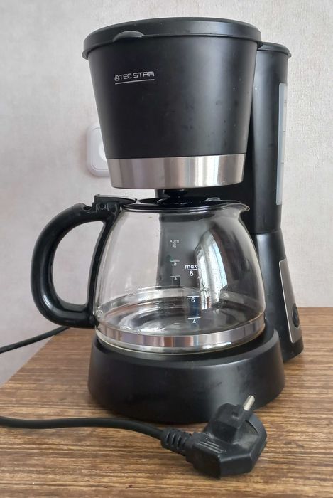 Кофеварка на 8 чашек