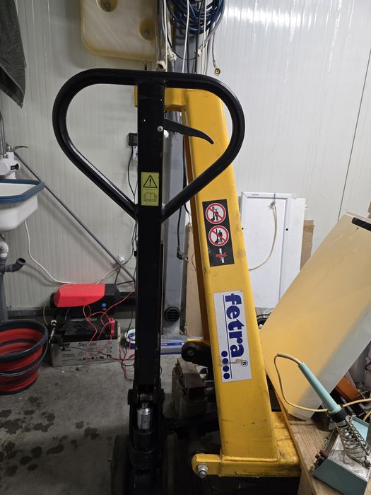 Transpalet hidraulic Fetra