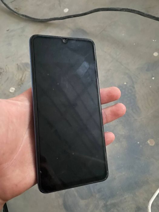 Samsung F22 srochna sotiladi