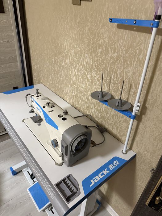 Tikuv moshina Jack F5