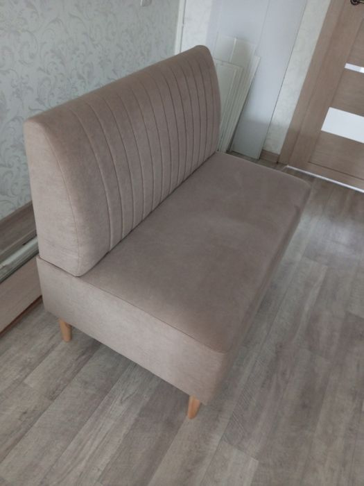 Продам диванчик 90*60 высота 80