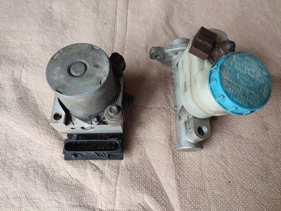 НИССАН. Митсубиси. Блок тоABS. BOSCH. .Главный тормоз. Оригинал