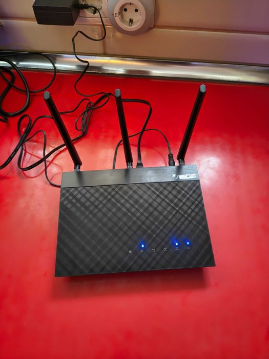 Rooter internet Asus RT-N18U