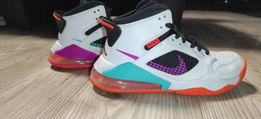 Nike Jordan Mars 270 номер 38