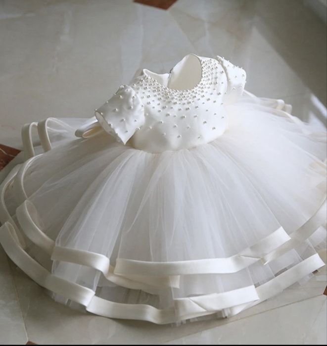 Платье белое для девочки