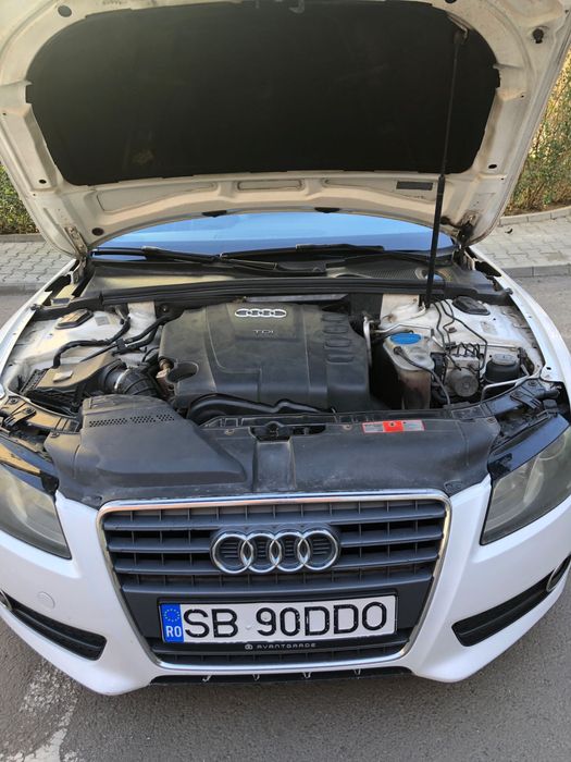 AUDI A5 An fabricatie - 2009 diesel  motor 1998 cm 170 cp pret 5800€