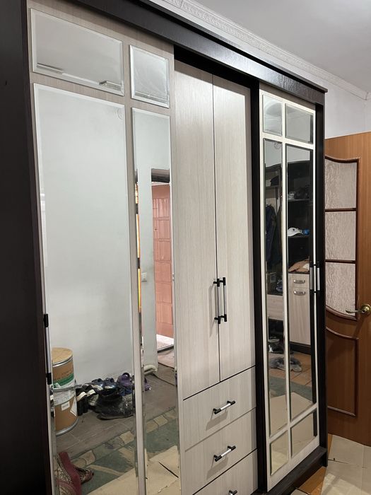 Продам шкаф для прихожей!