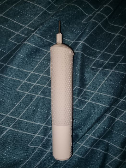 Periuță electrică Oral-B Braun reîncărcabilă cu 14 rezerve