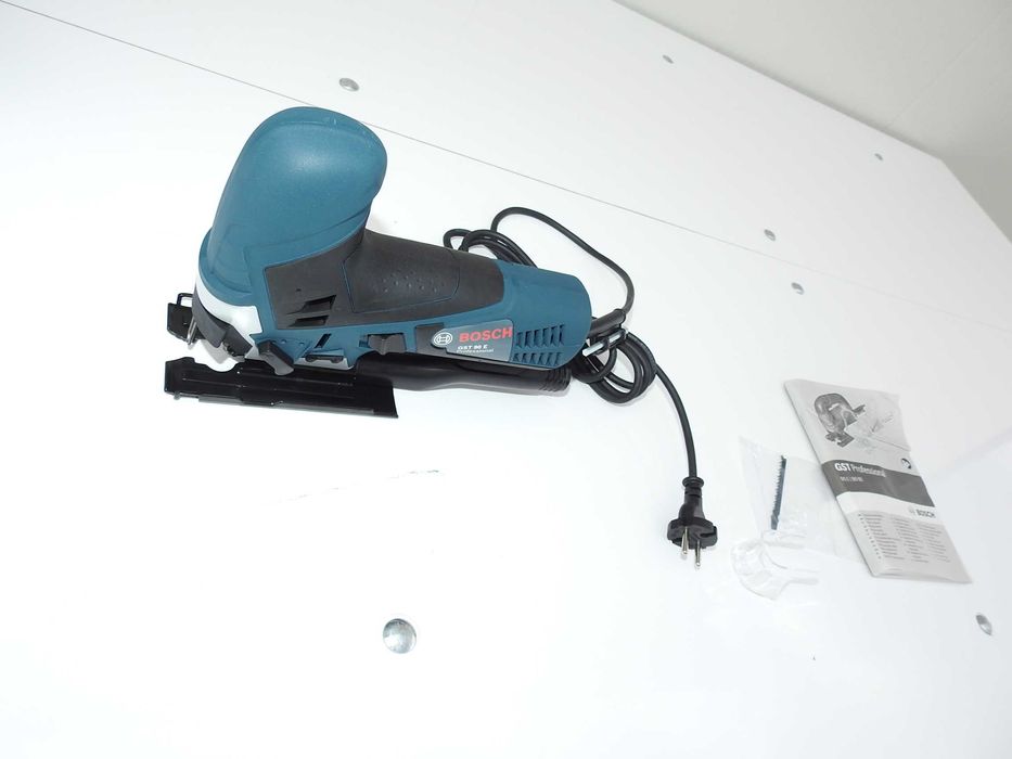 Ferăstrău vertical BOSCH GST 90 E