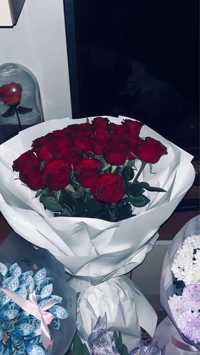 Красные розы букет