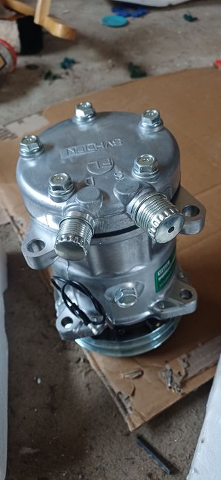 Компрессор кондиционера МТЗ