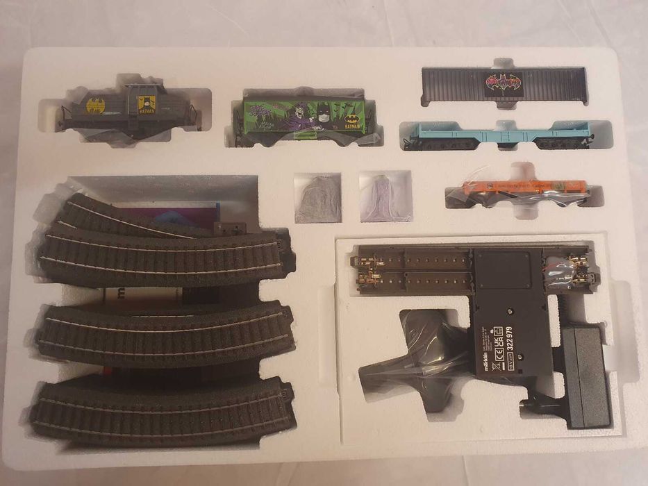 Set trenulet electric cu tematica Batman