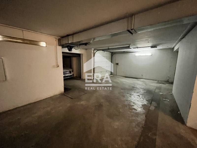 Дава се под наем Гараж / Паркомясто в София, Лозенец - 22 кв.м за 155 € - Снимка #3