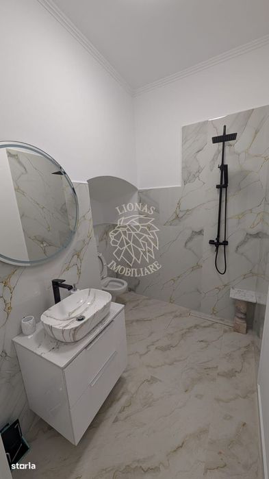 Apartament Modern 44 mp-renovat-curte 100 mp-Ultracentral