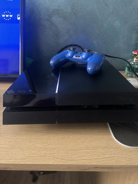 Vand ps4 500gb!!