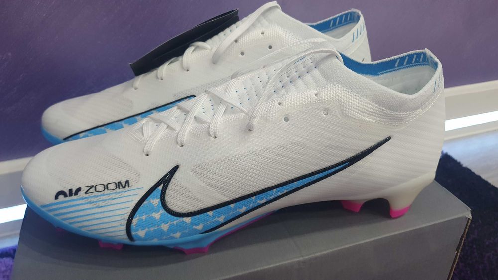 Професионални Бутонки Nike Air Zoom Mercurial Vapor XV Elite FG