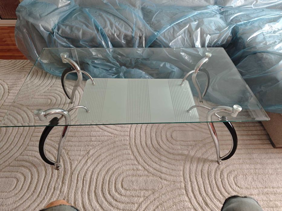 Masuta de sticla cu 2 blaturi din sticla  pentru living