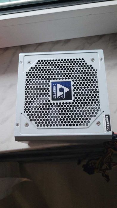 Блок питания Chieftec iArena 700W