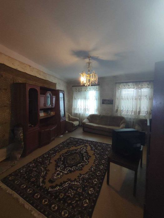 Продаётся 4х комн квартира на 2 этаже Ор-р 5 микрорайон