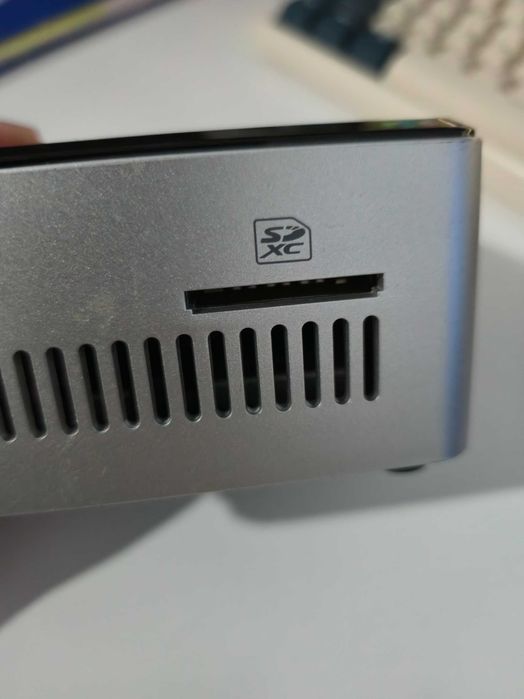 Intel Nuc NUC5CPYH