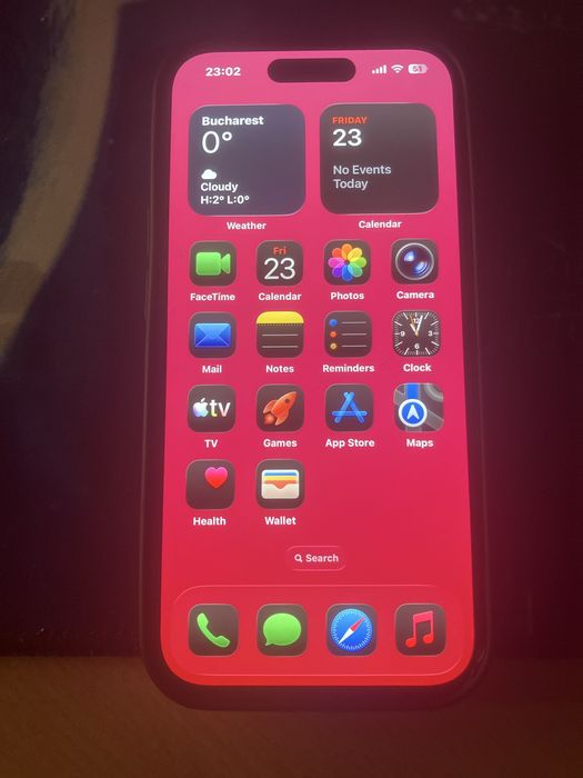 iPhone 15, placa de baza defecta!