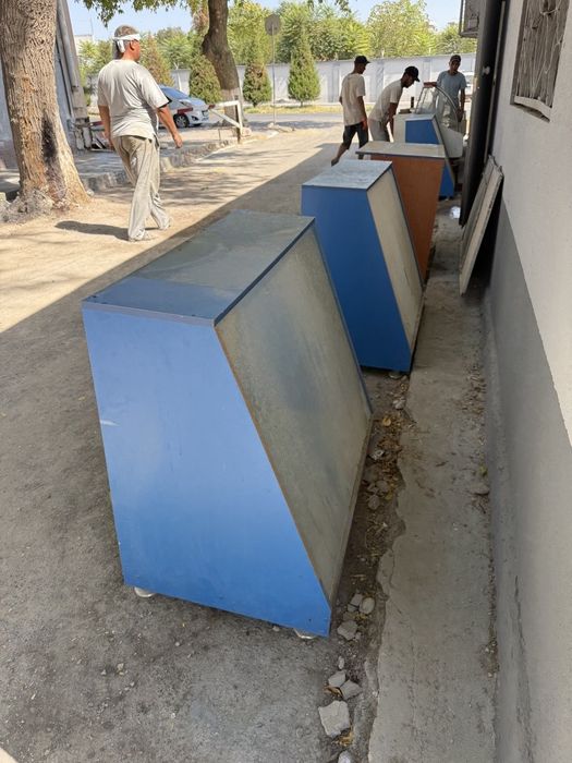 Продается дсп витрины