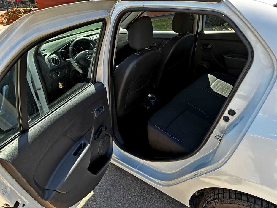 Дачия Логан, 1.5dci, 163800км. Сервизна книжка, ЕСПАС ауто