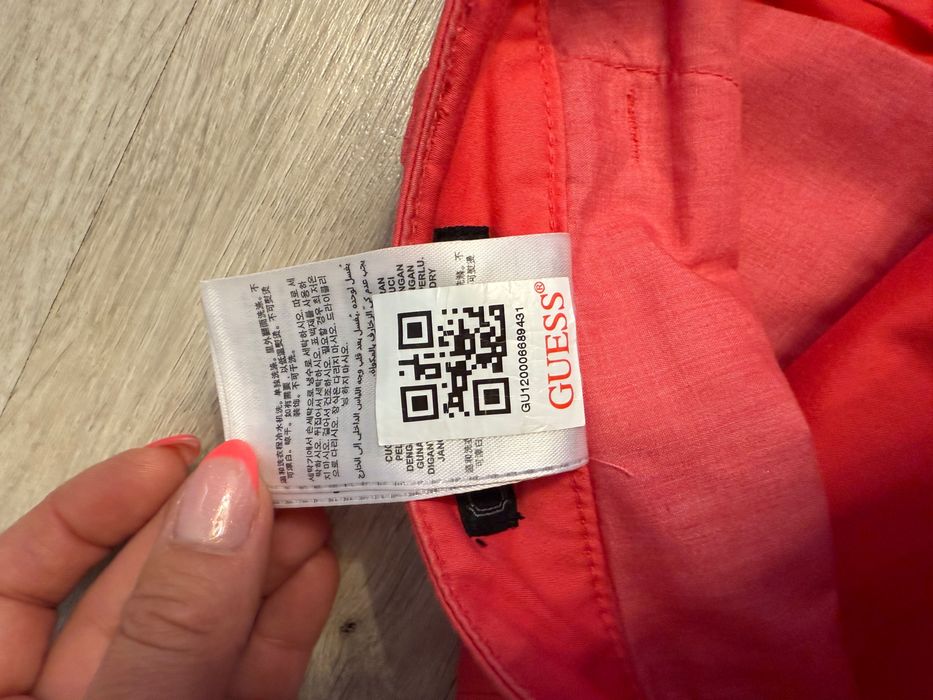 Панталон в коралов цвят Guess