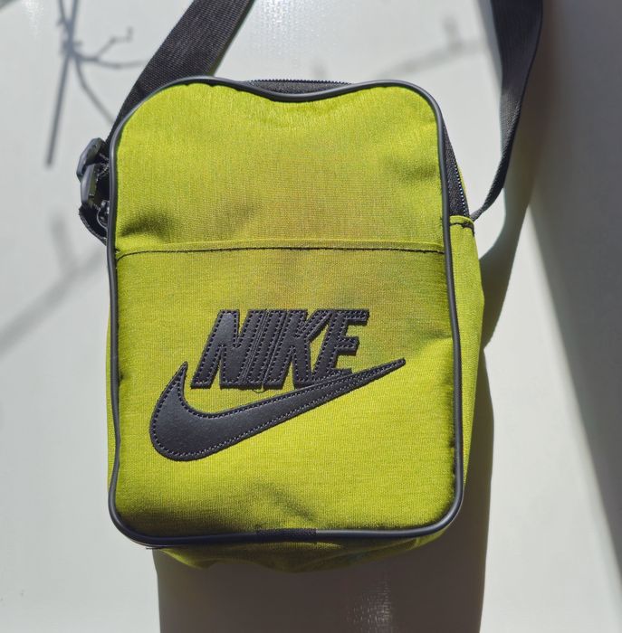 Vand Geanta Umar Barbati Nike , Adidas ,Lacoste,Super Pret !!!