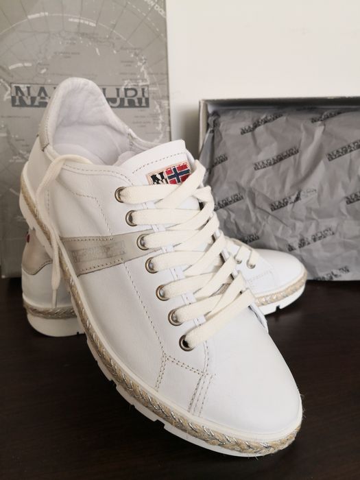 Обувки Napapijri - ест. кожа