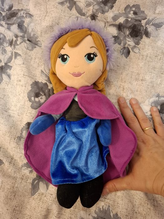 Păpușă pluș Anna