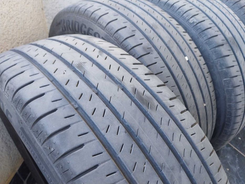 Anvelope Bridgestone..225.60.18