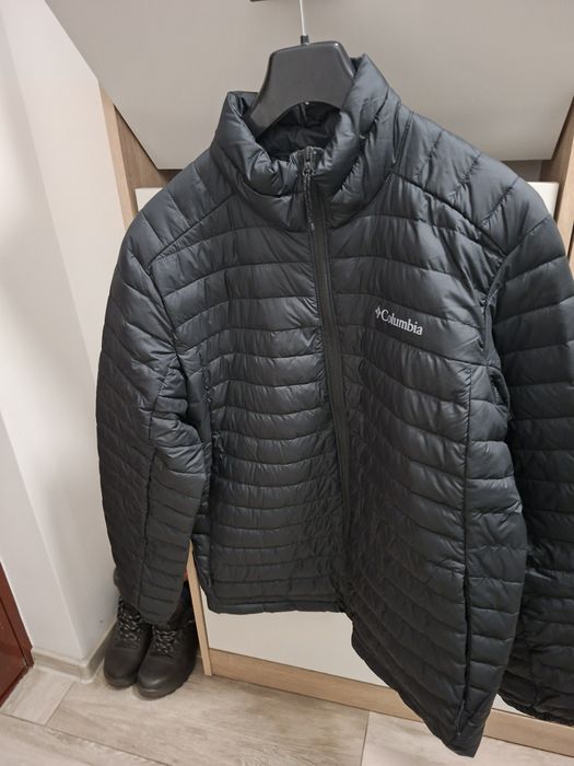 Geaca Columbia marime M neagra
