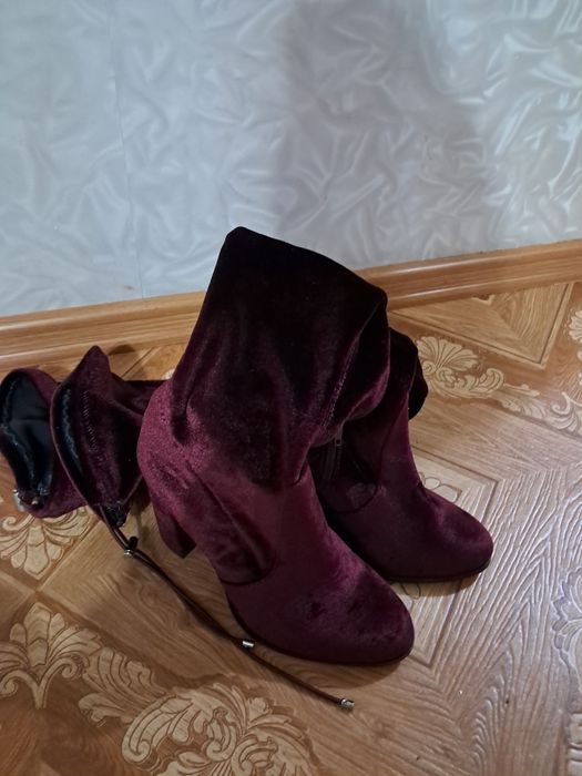 Сапожки -чулки,бордовые