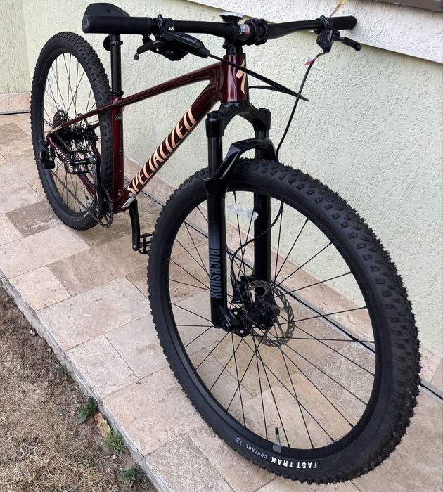 Bicicletă Specialized Chisel HT 29 MTB, mărimea XS, culoare Gloss Maroon / Ice Papaya