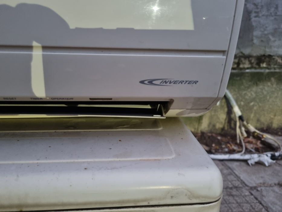 Климатик Toshiba RAS-107SAV-E3 – комплект, напълно работещ