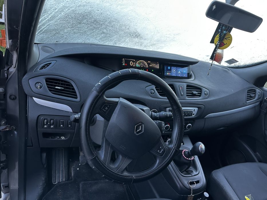 RENAULT Grand Scenic 2013 — imagine 4