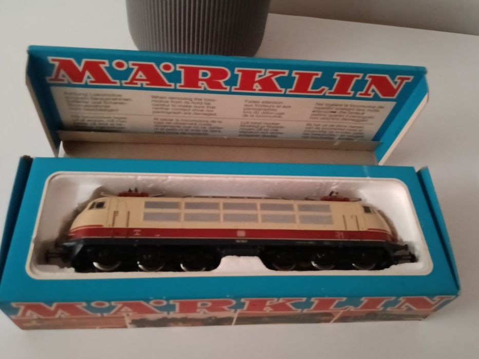 Locomotiva marklin AC impecabila scara H0 analog