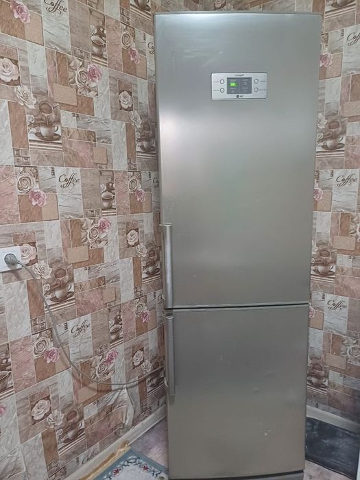 Холодильник * LG nofrost *