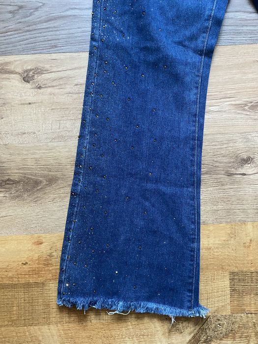 Blugi cu cristale aurii