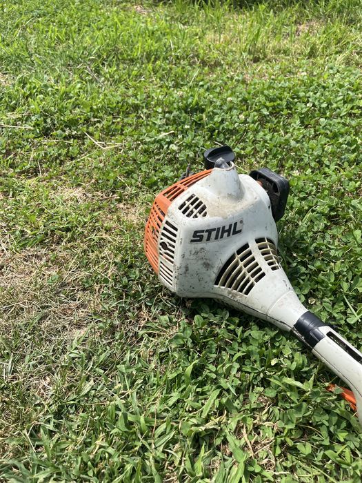 Vand motocoasa stihl fs 55 fac si schimb cu drujba stihl