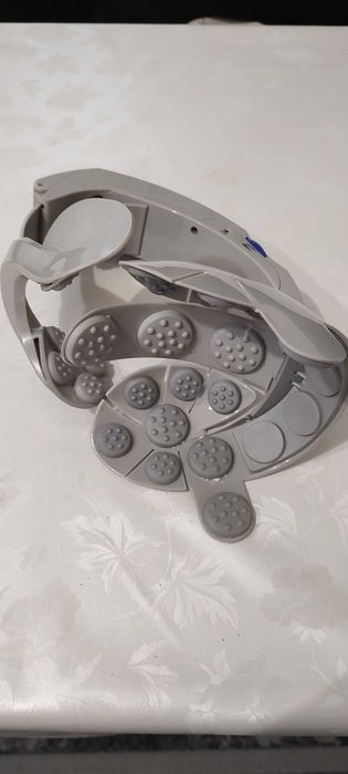 МАСАЖОР ЗА ГЛАВА - вибрационен