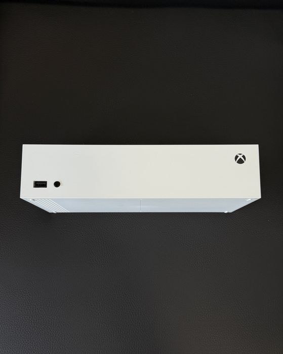 Перфектен Xbox series S /512GB/