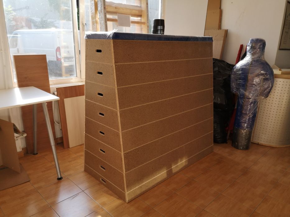 Lada gimnastica trapeizoidala 160 cm cu 8 module din Pal natur