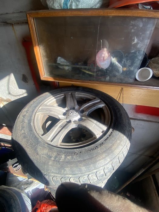 Продаю титанки на камри р 15